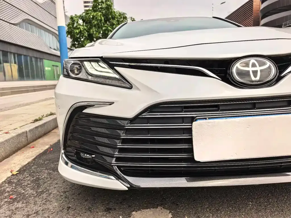 Toyota Camry 2023 из CN, фото 6