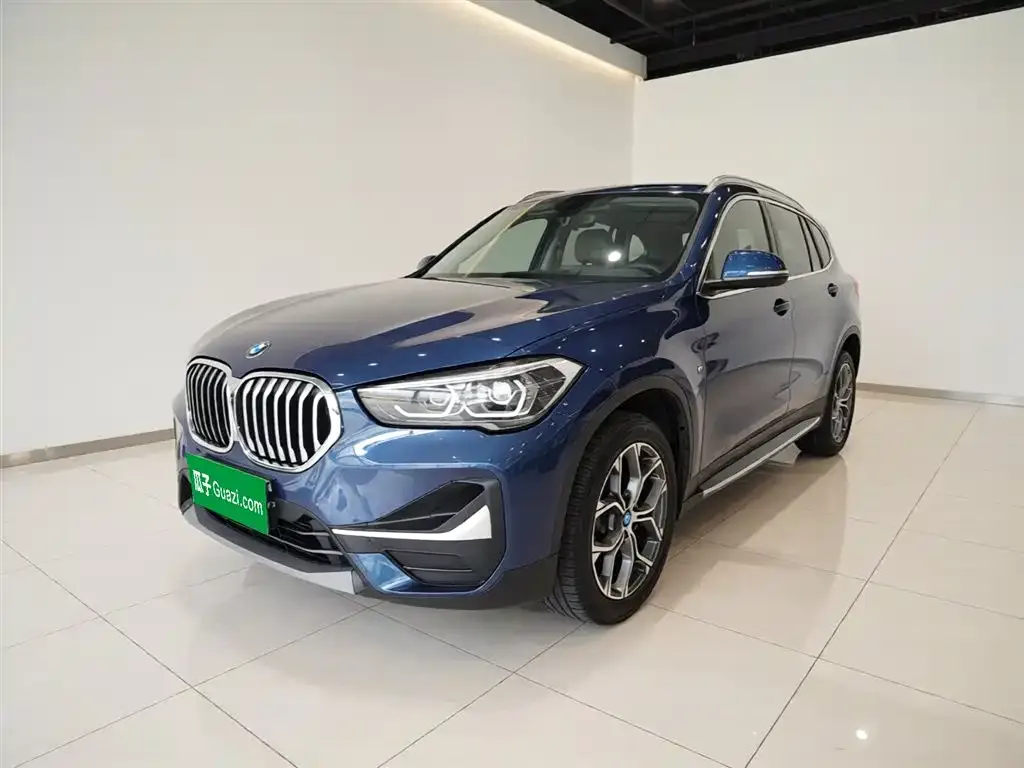 BMW X1 — фото 1
