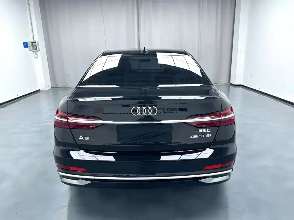 Audi A6L 2024 из CN, фото 5