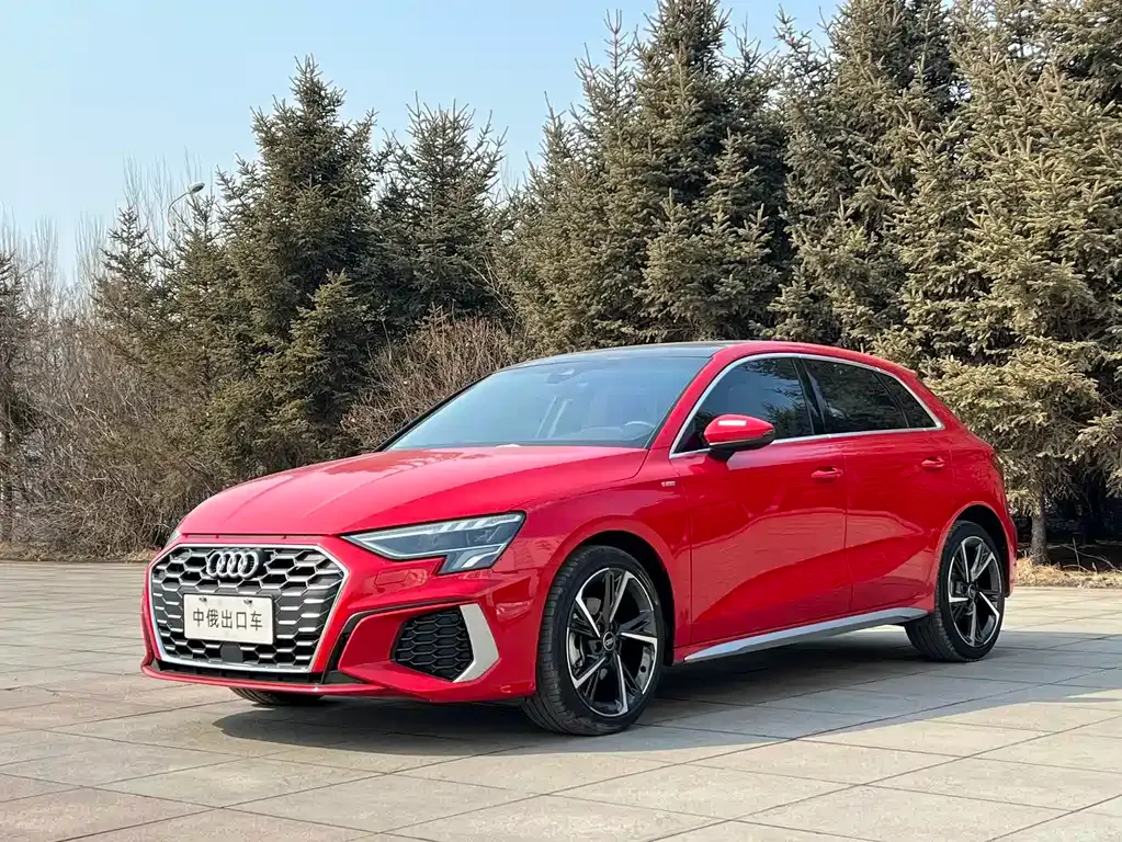 Audi A3 2023 из CN, фото 1