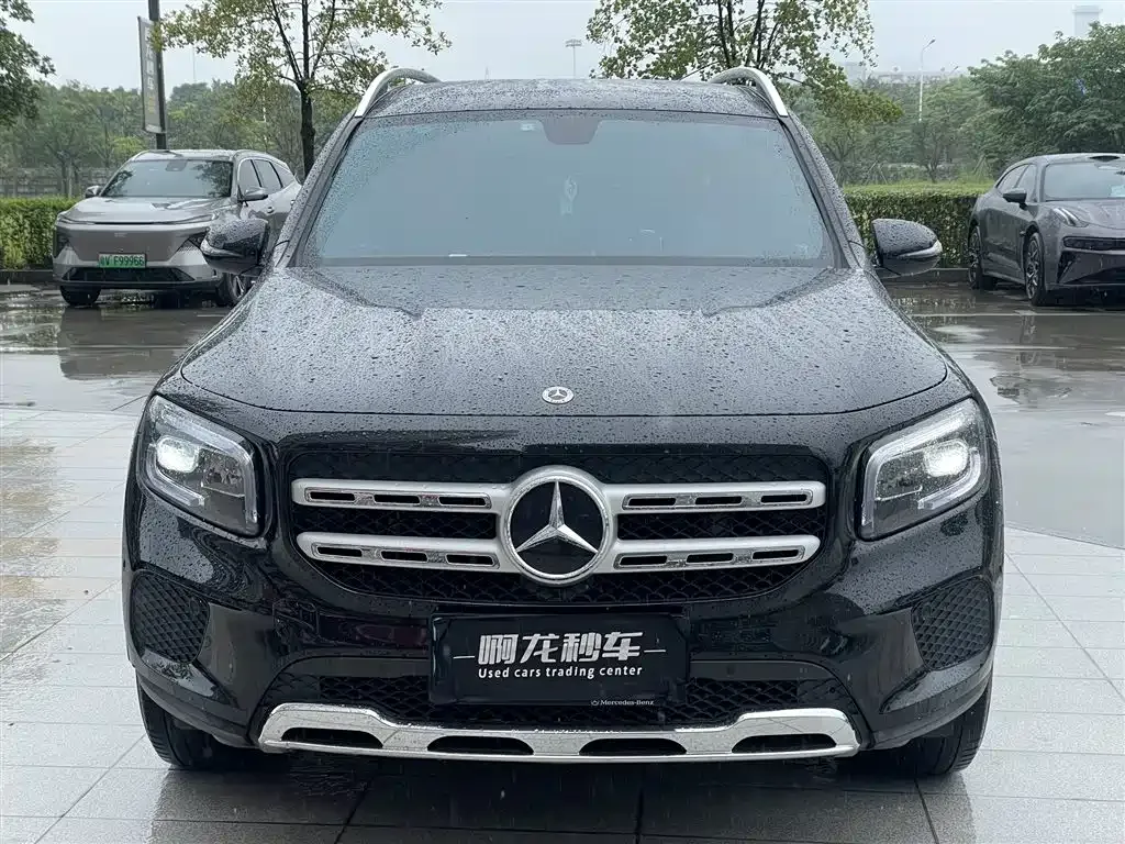 Mercedes-Benz GLB — фото 9