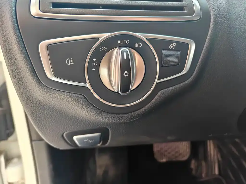 Mercedes-Benz C-Class 2022 из CN, фото 2