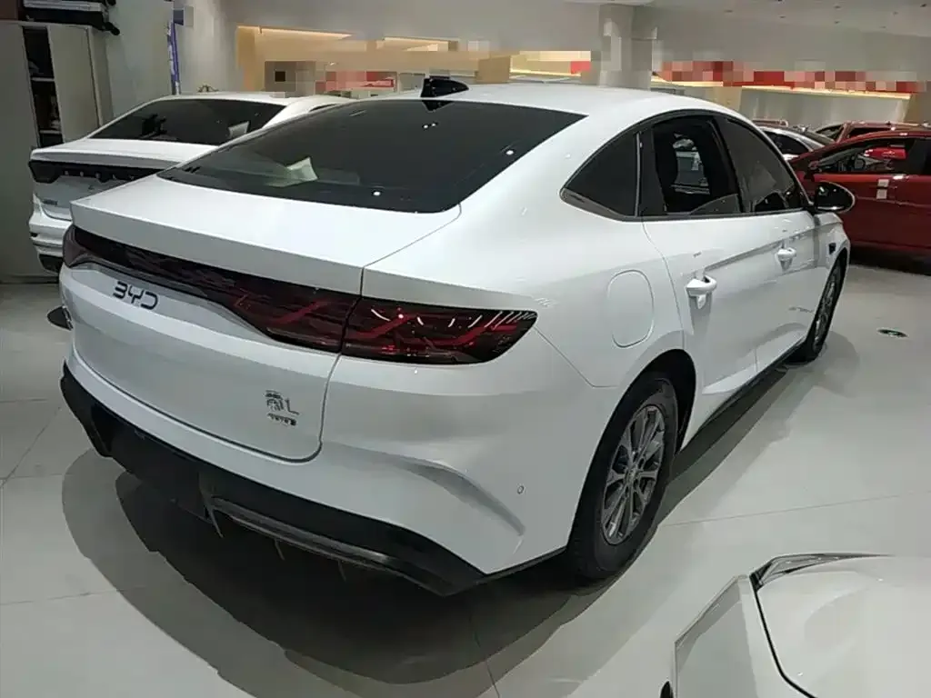 BYD Qin L — фото 2