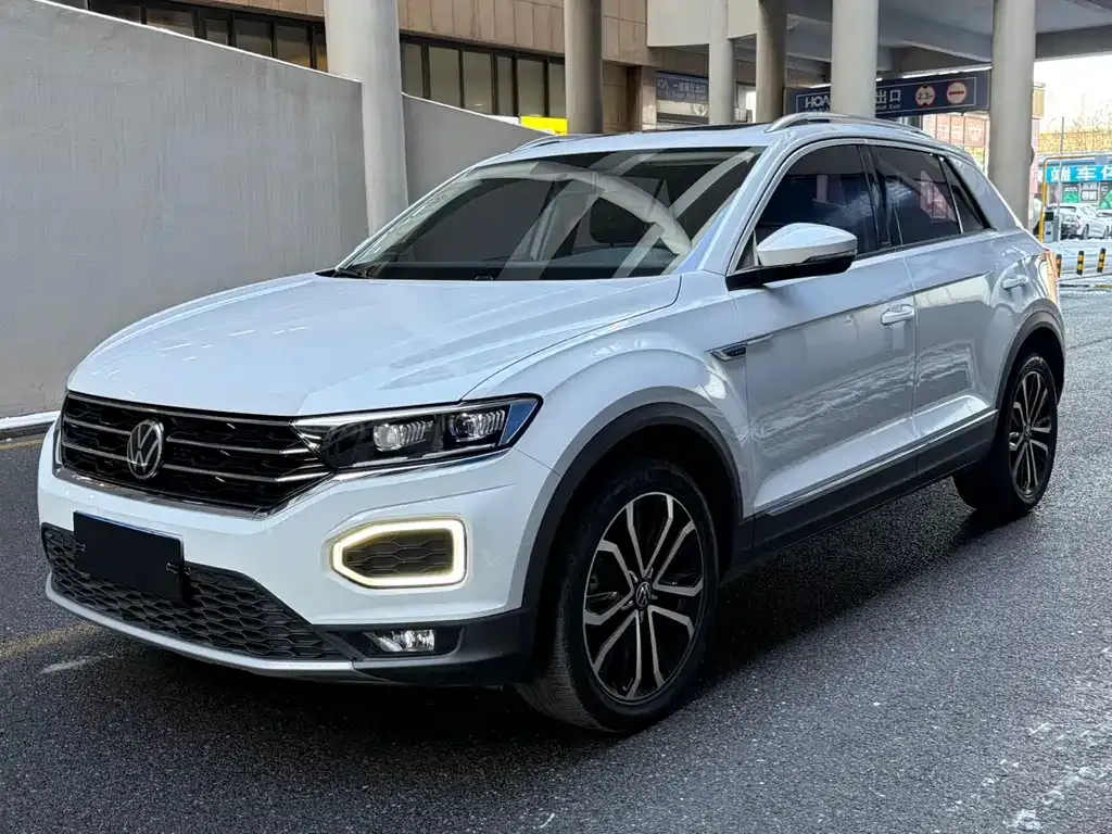 Volkswagen T-Roc 2021 из CN, фото 1