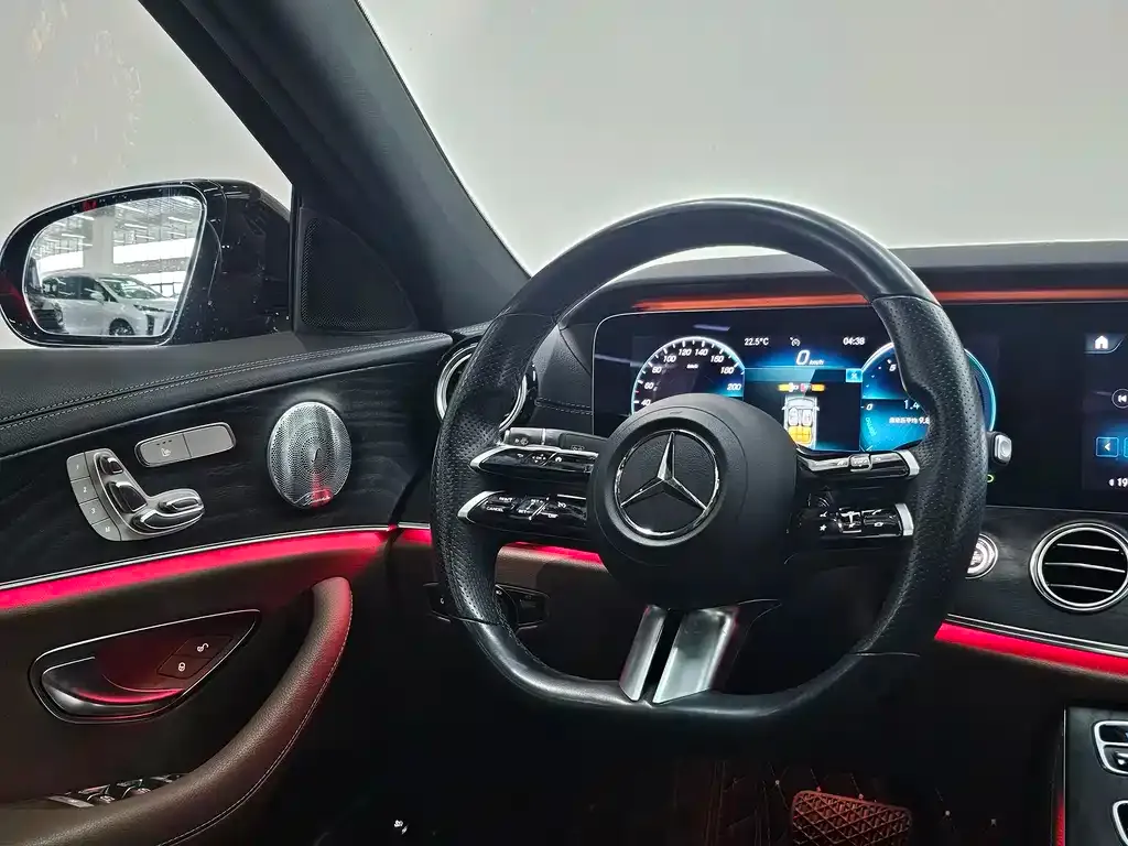 Mercedes-Benz E-Class (Import) — фото 4