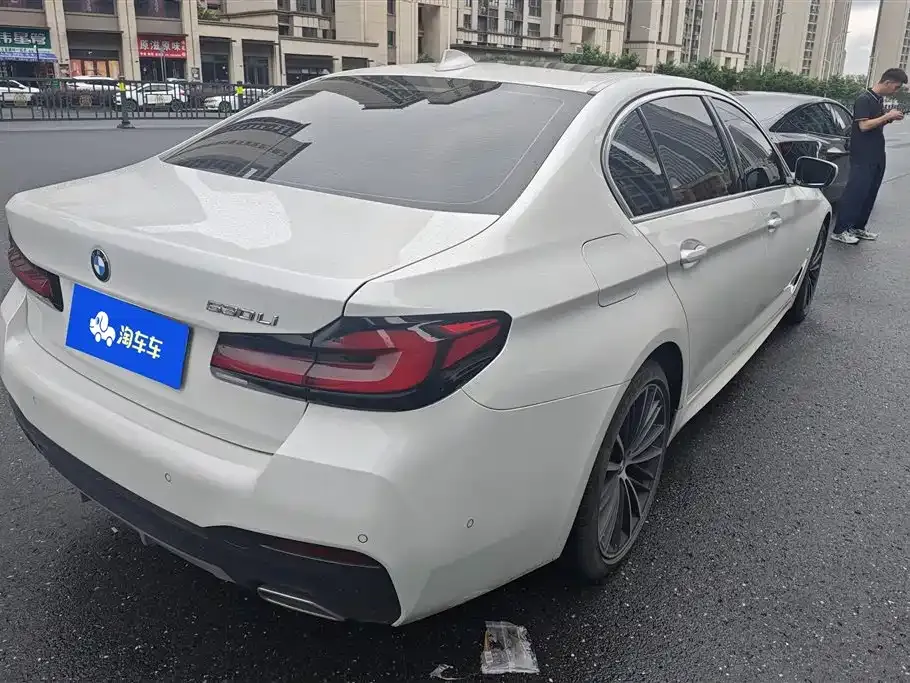 BMW 5 Series — фото 10