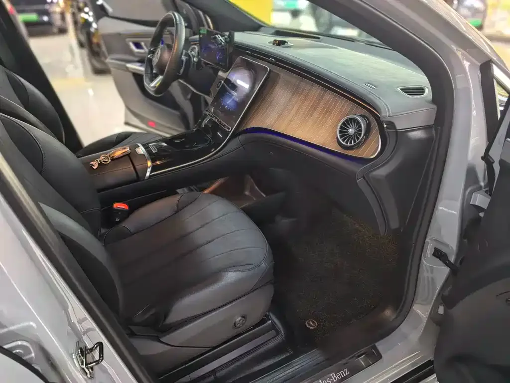 Mercedes-Benz EQE SUV 2023 из CN, фото 7