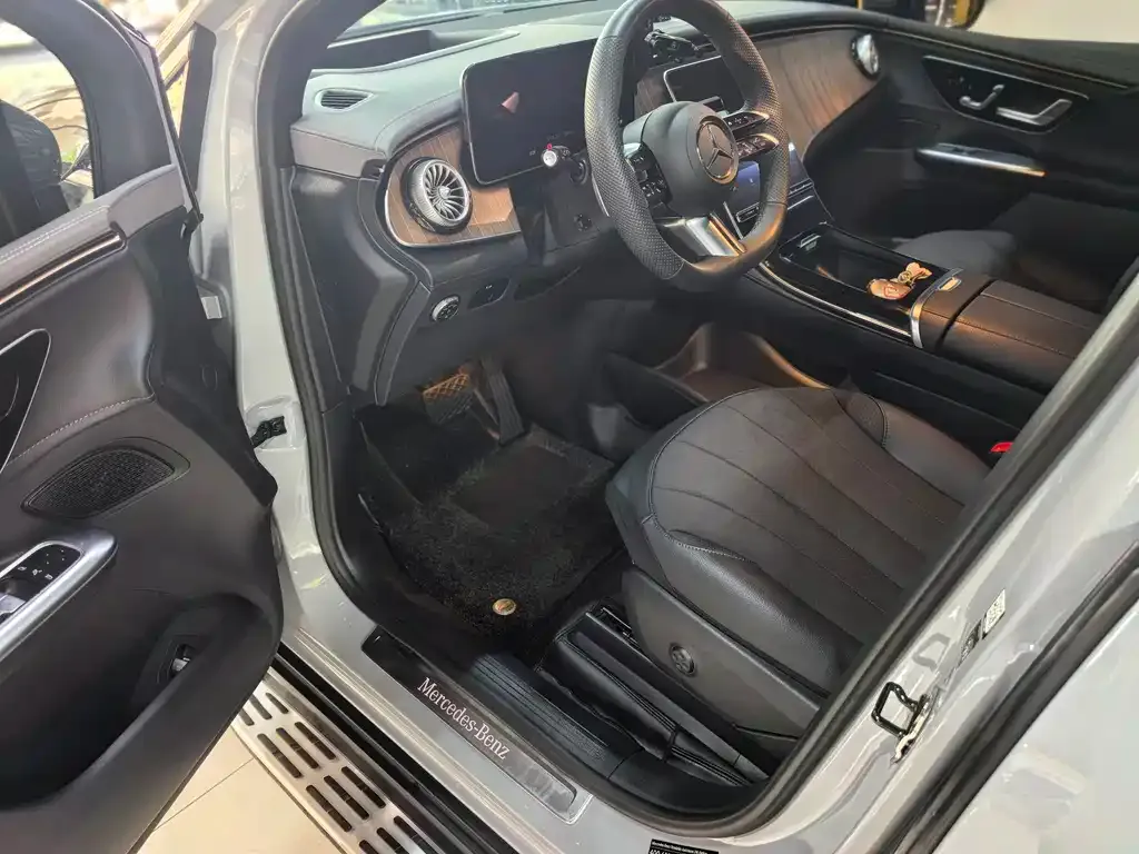 Mercedes-Benz EQE SUV 2023 из CN, фото 9