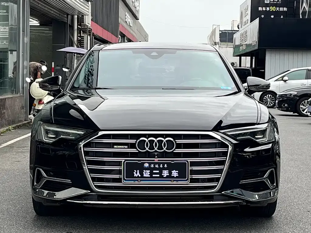 Audi A6L — фото 8