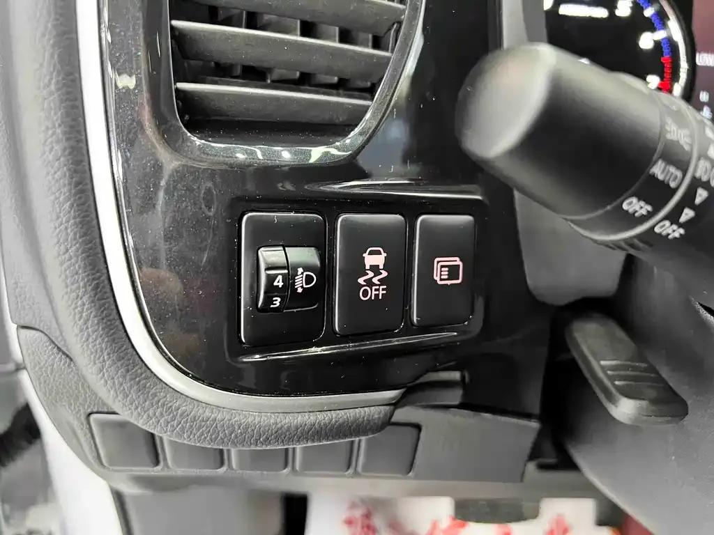 Mitsubishi Outlander — фото 2