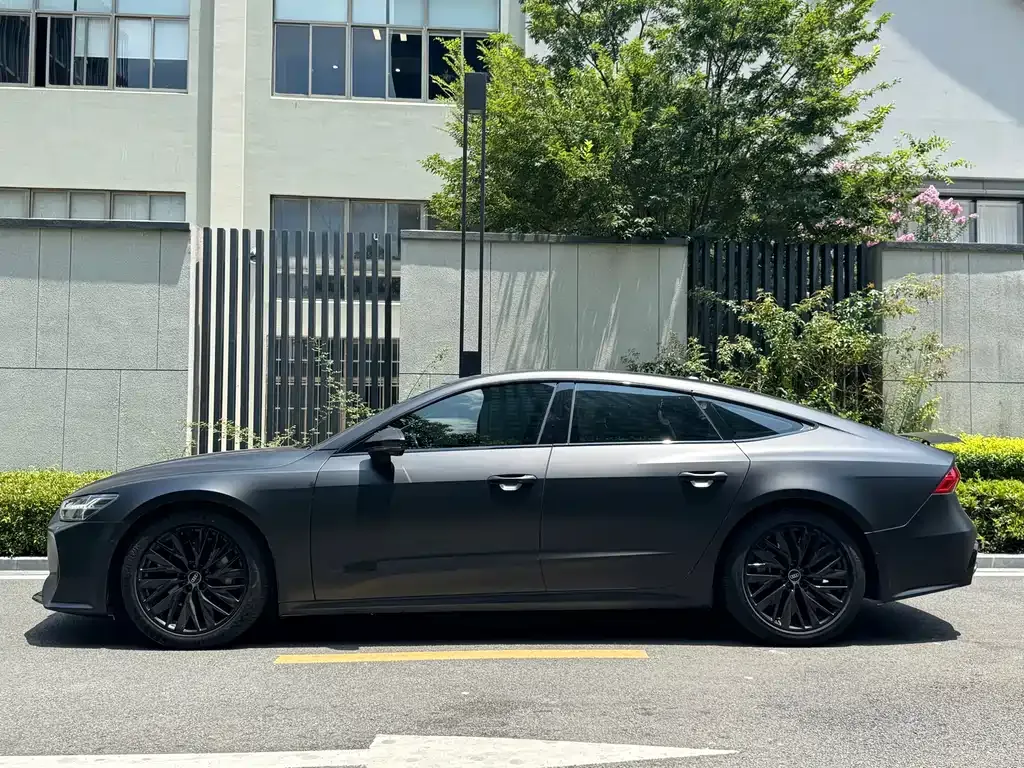 Audi A7 2021 из CN, фото 4