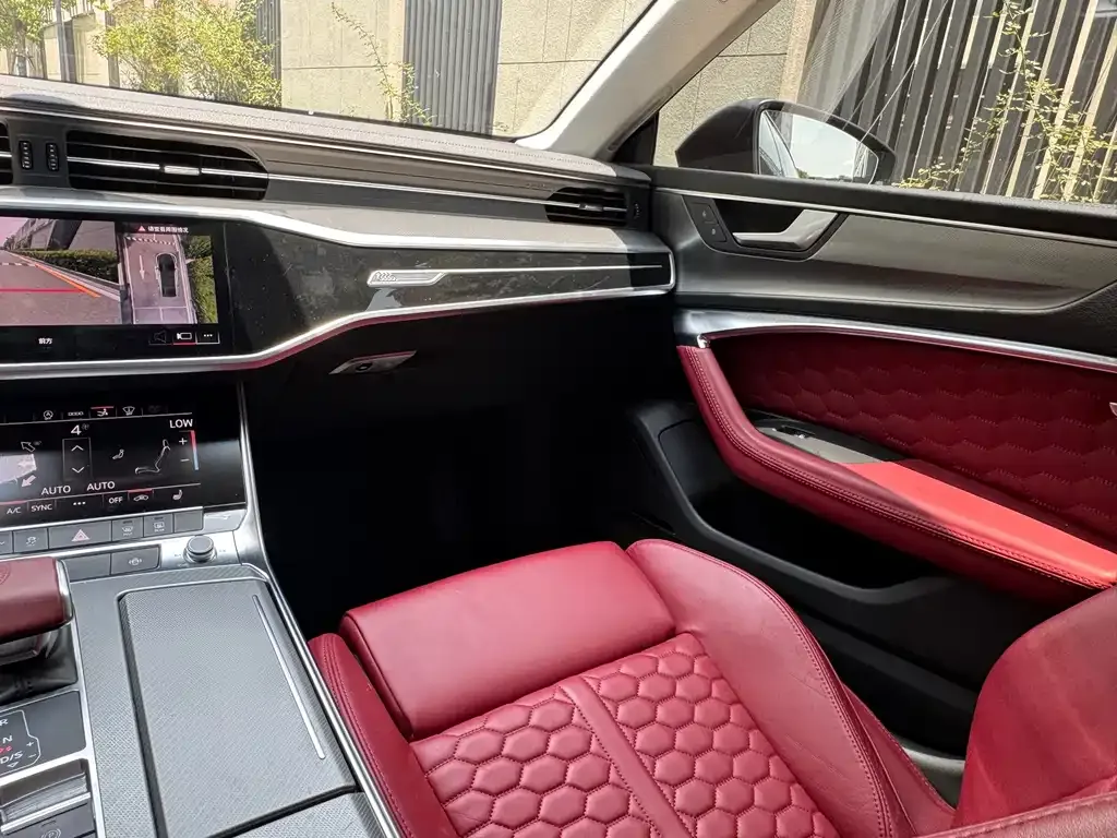 Audi A7 2021 из CN, фото 7