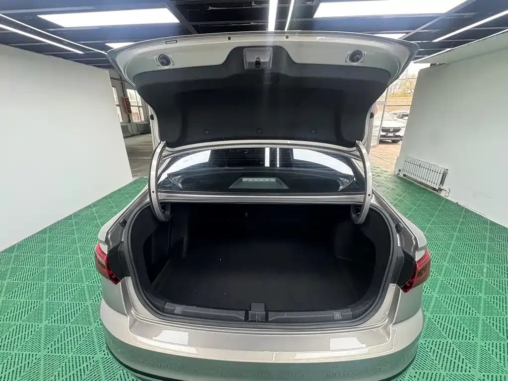 Volkswagen Bora 2022 из CN, фото 3