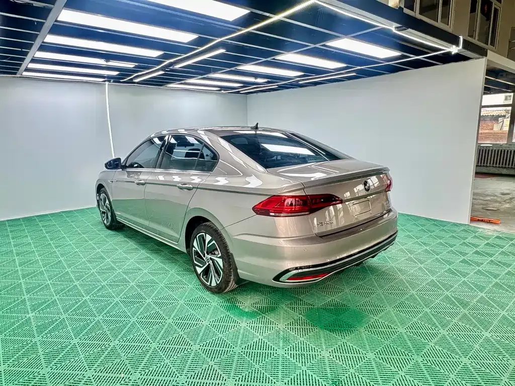 Volkswagen Bora 2022 из CN, фото 8