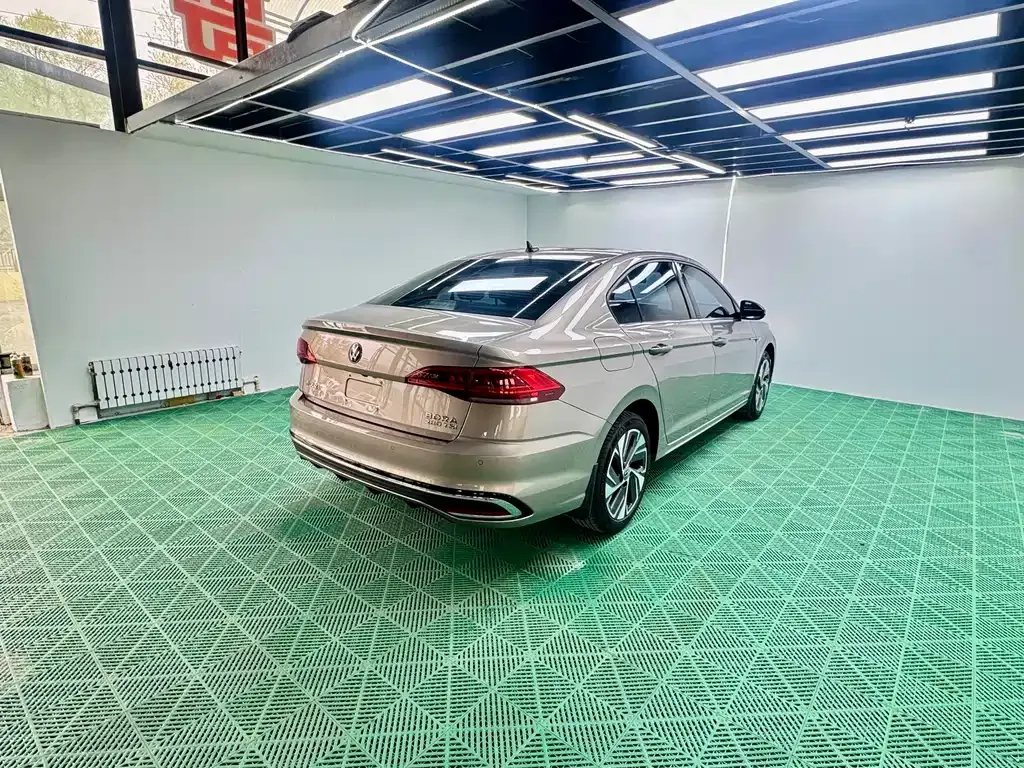 Volkswagen Bora 2022 из CN, фото 10