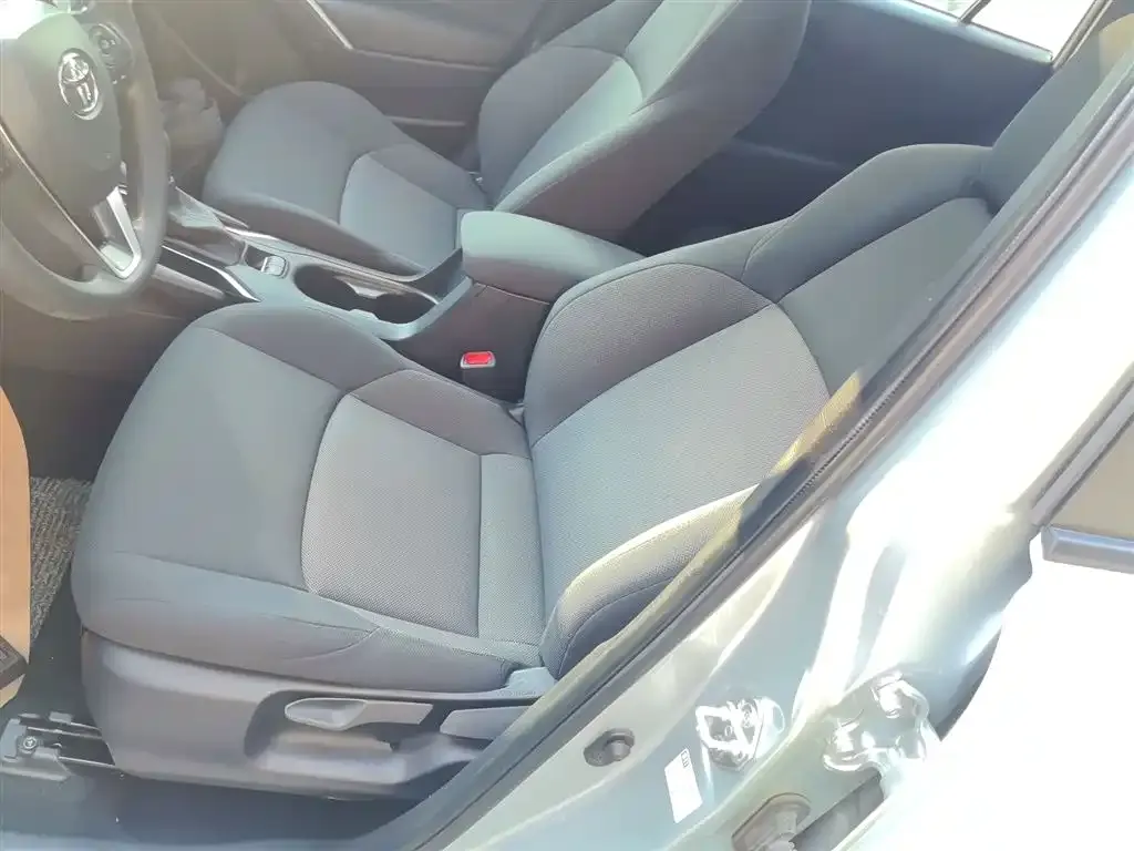 Toyota Frontlander 2023 из CN, фото 8