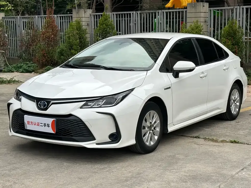 Toyota Corolla 2023 из CN, фото 1