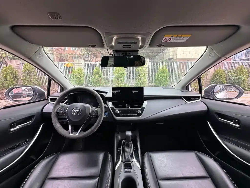 Toyota Corolla 2023 из CN, фото 8