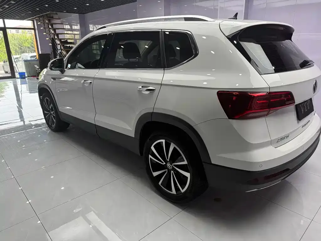 Volkswagen Tharu 2022 из CN, фото 10