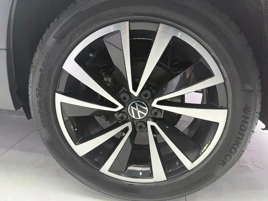 Volkswagen Tharu 2022 из CN, фото 8