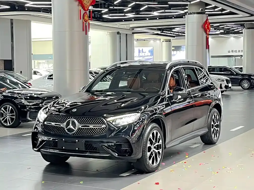 Mercedes-Benz GLC — фото 1