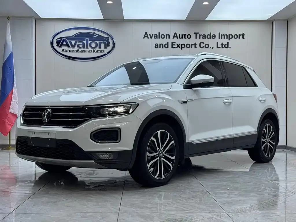 Volkswagen T-Roc — фото 1