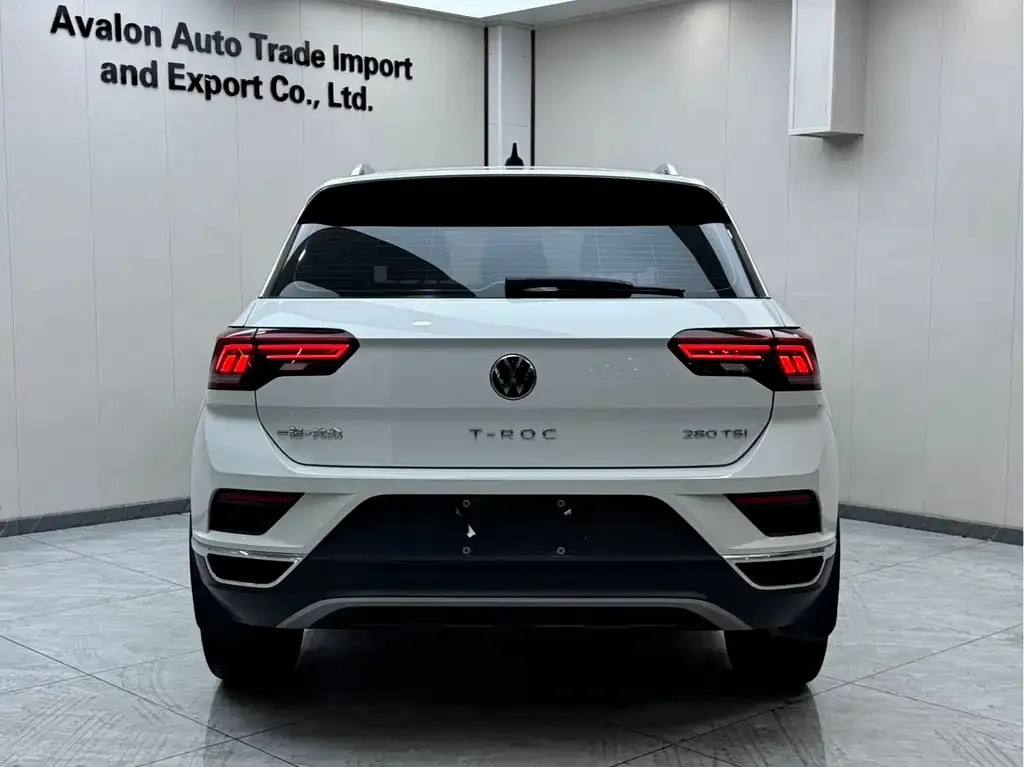 Volkswagen T-Roc — фото 2