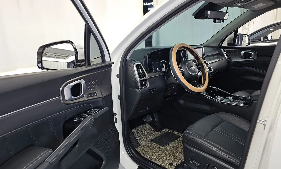 Kia Sorento — фото 4