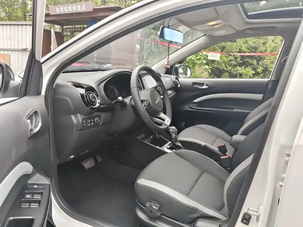 Kia KX1 2022 из CN, фото 8