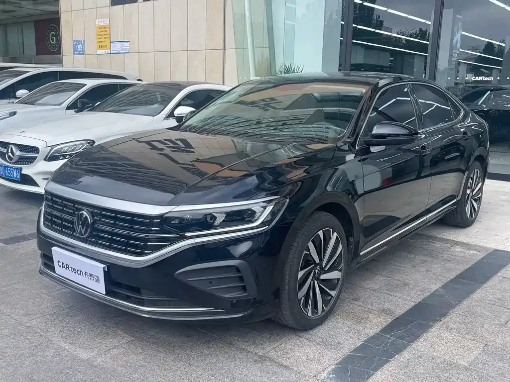 Volkswagen Passat 2024 из CN, фото 1