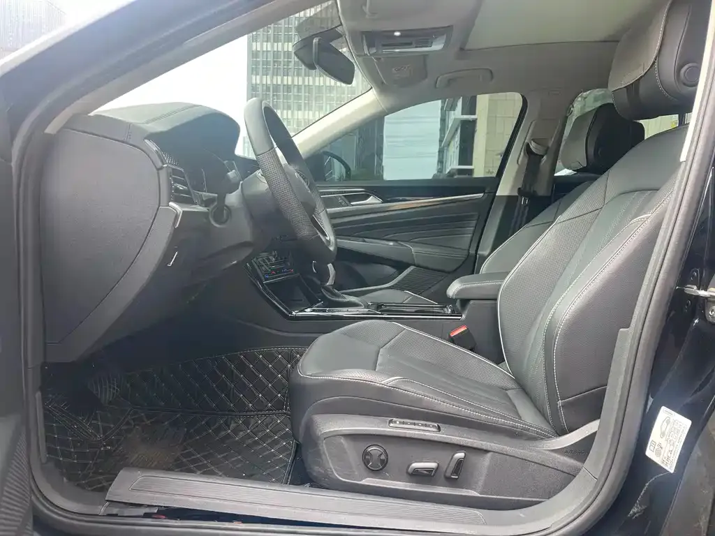 Volkswagen Passat 2024 из CN, фото 9