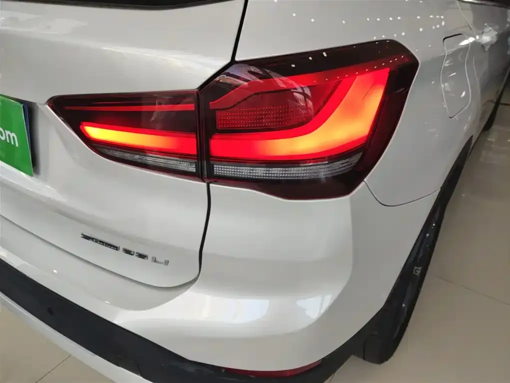 BMW X1 — фото 2