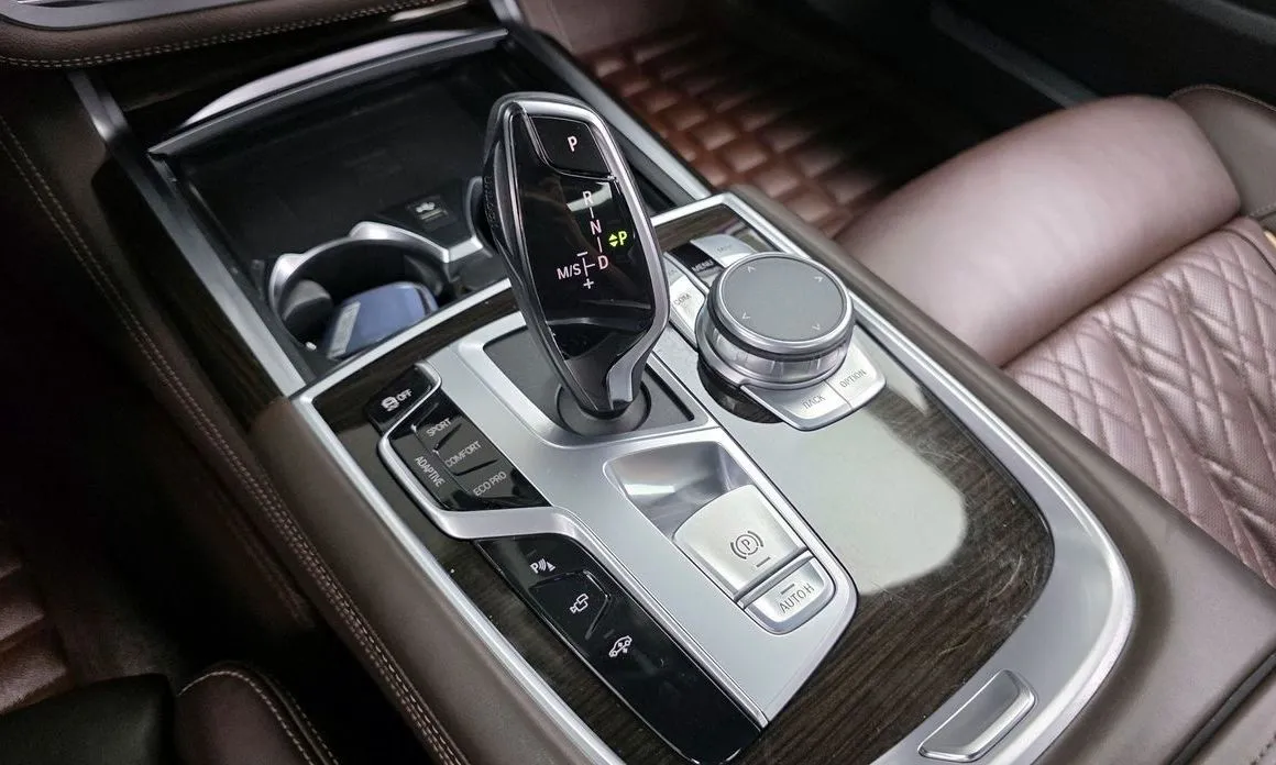 BMW 7-Series 2021 из KR, фото 8