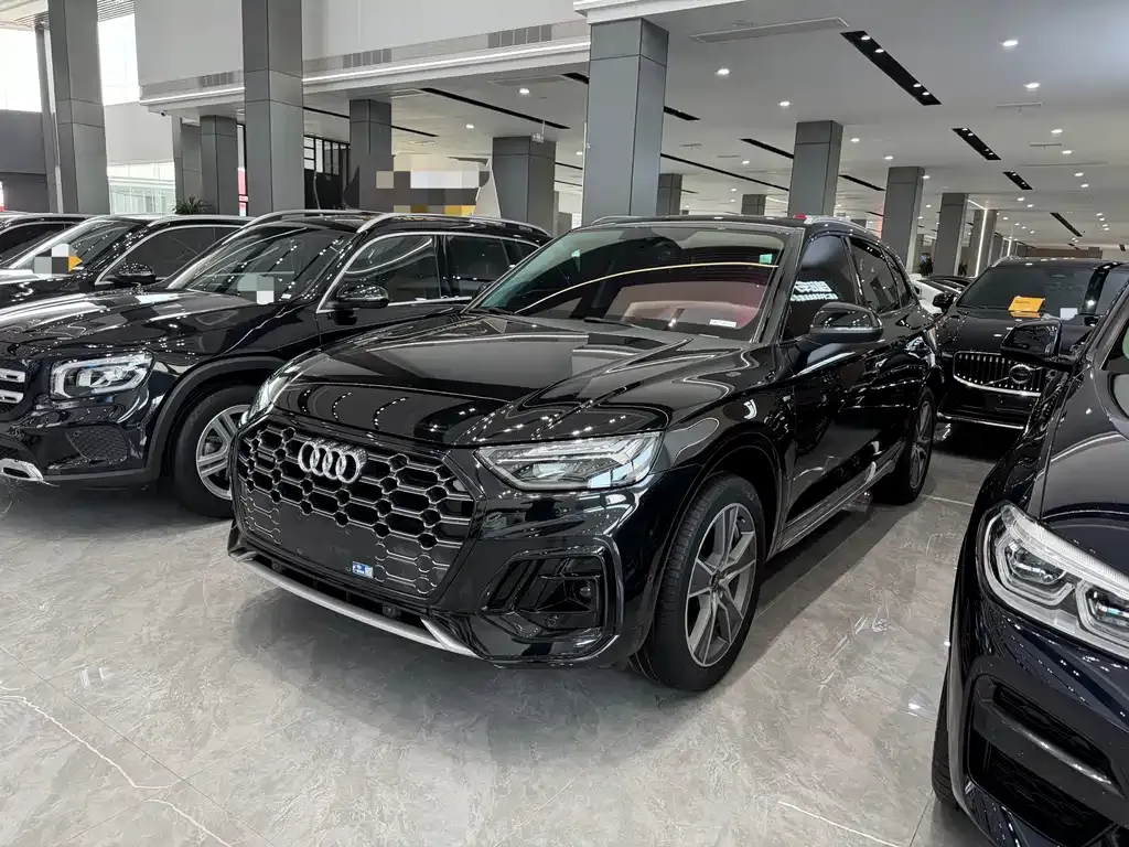 Audi Q5L 2021 из CN, фото 1