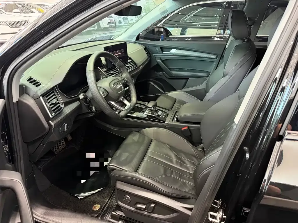 Audi Q5L 2021 из CN, фото 8