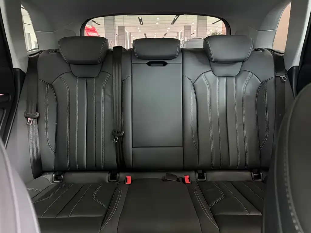 Audi Q5L 2021 из CN, фото 9