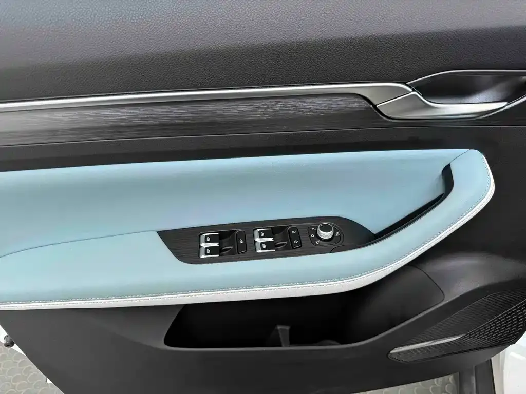 Geely Emgrand S 2023 из CN, фото 7