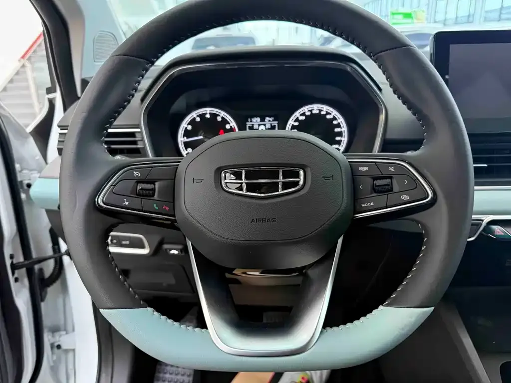 Geely Emgrand S 2023 из CN, фото 2