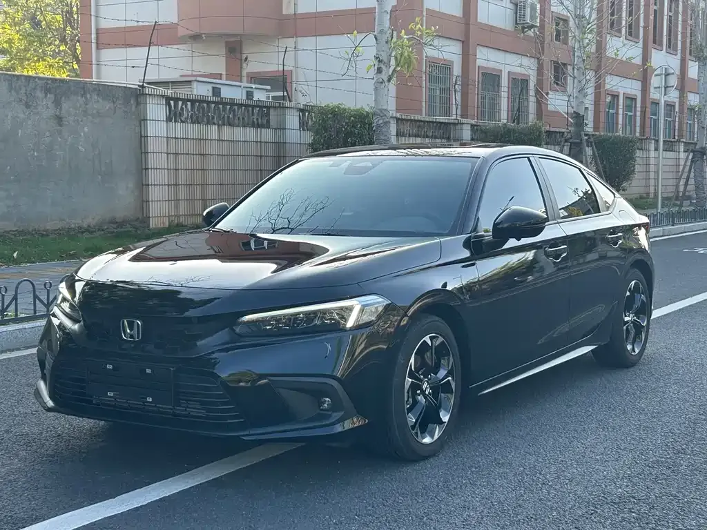 Honda Civic — фото 1