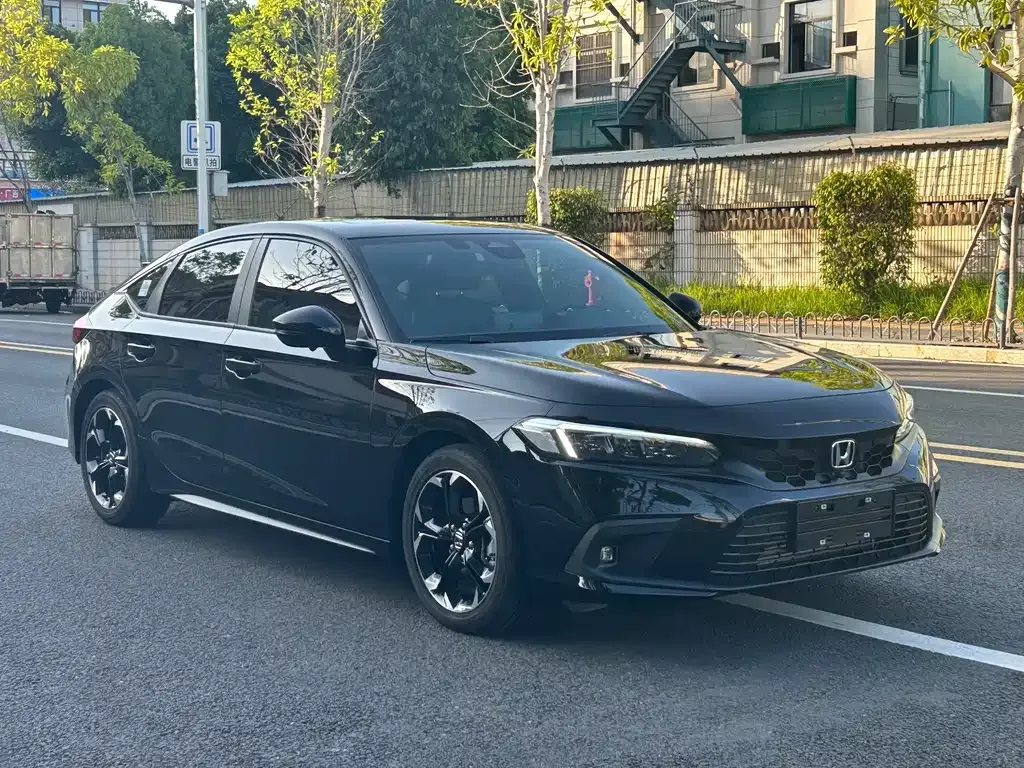 Honda Civic — фото 5