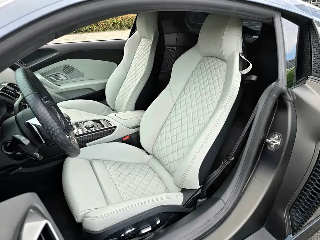 Audi R8 2021 из CN, фото 2