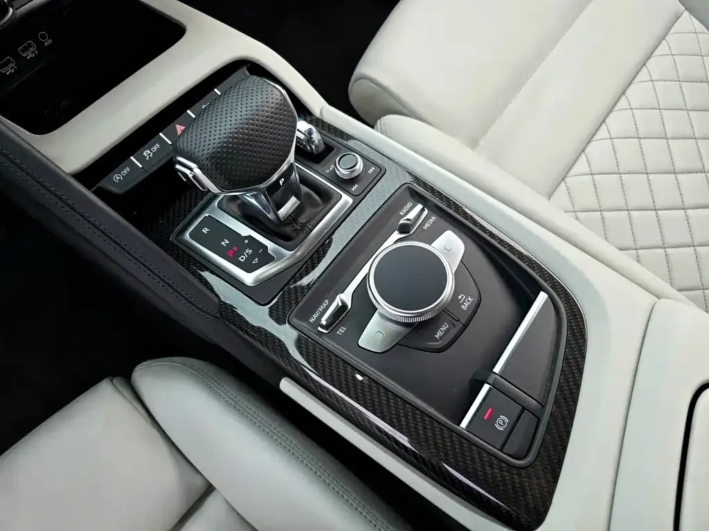 Audi R8 2021 из CN, фото 5
