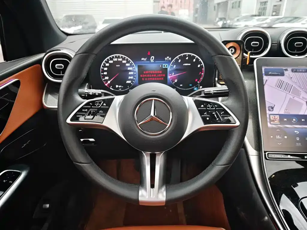 Mercedes-Benz GLC 2023 из CN, фото 3