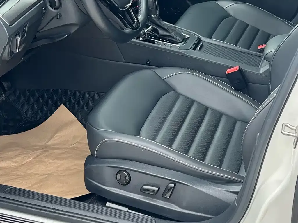 Volkswagen Lamando 2021 из CN, фото 4