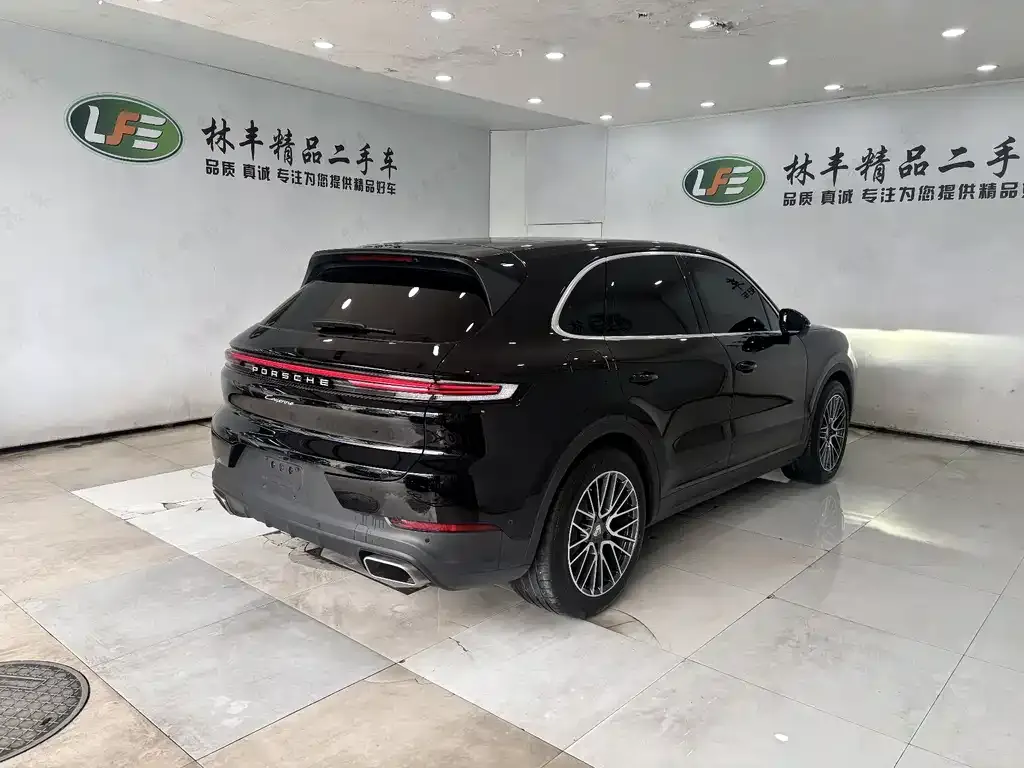 Porsche Cayenne 2023 из CN, фото 3