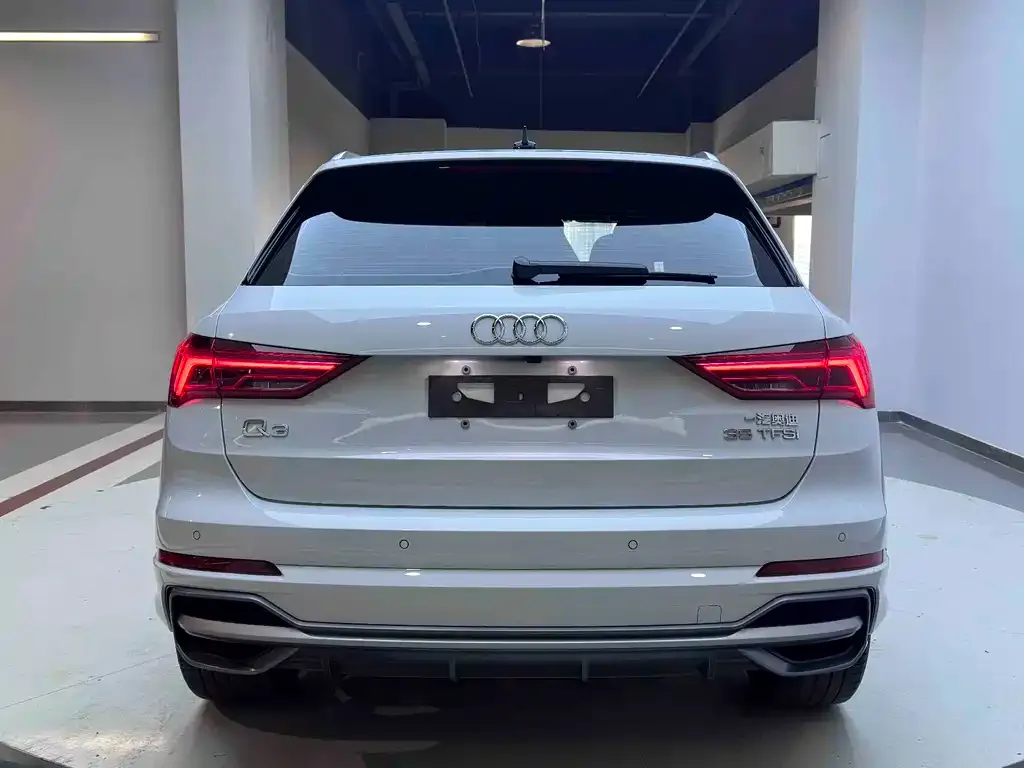 Audi Q3 2022 из CN, фото 7
