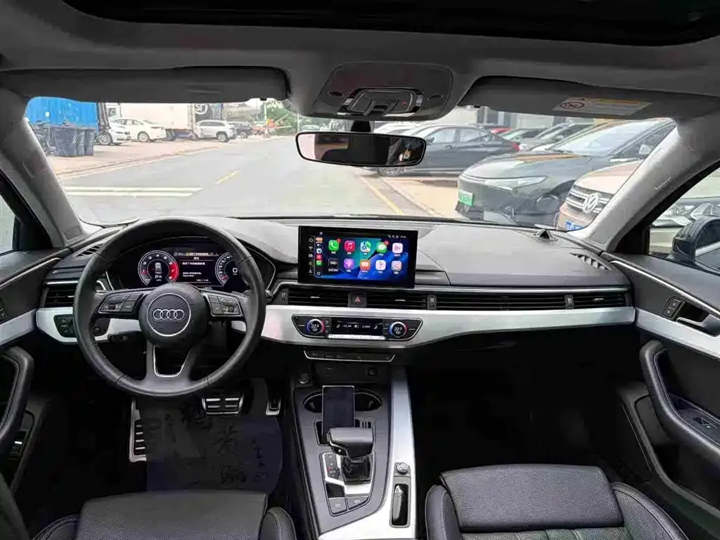 Audi A4L 2021 из CN, фото 6