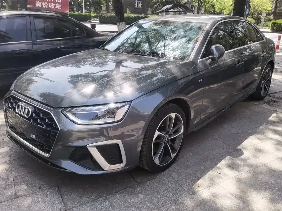 Audi A4L 2023 из CN, фото 1