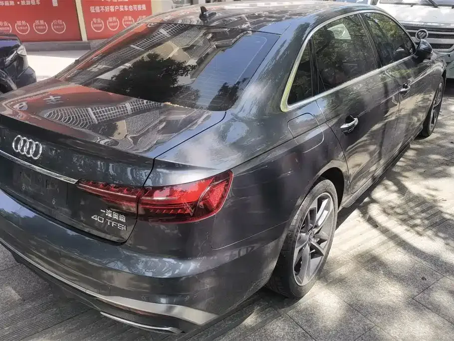 Audi A4L 2023 из CN, фото 9