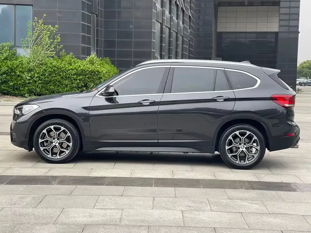 BMW X1 — фото 4